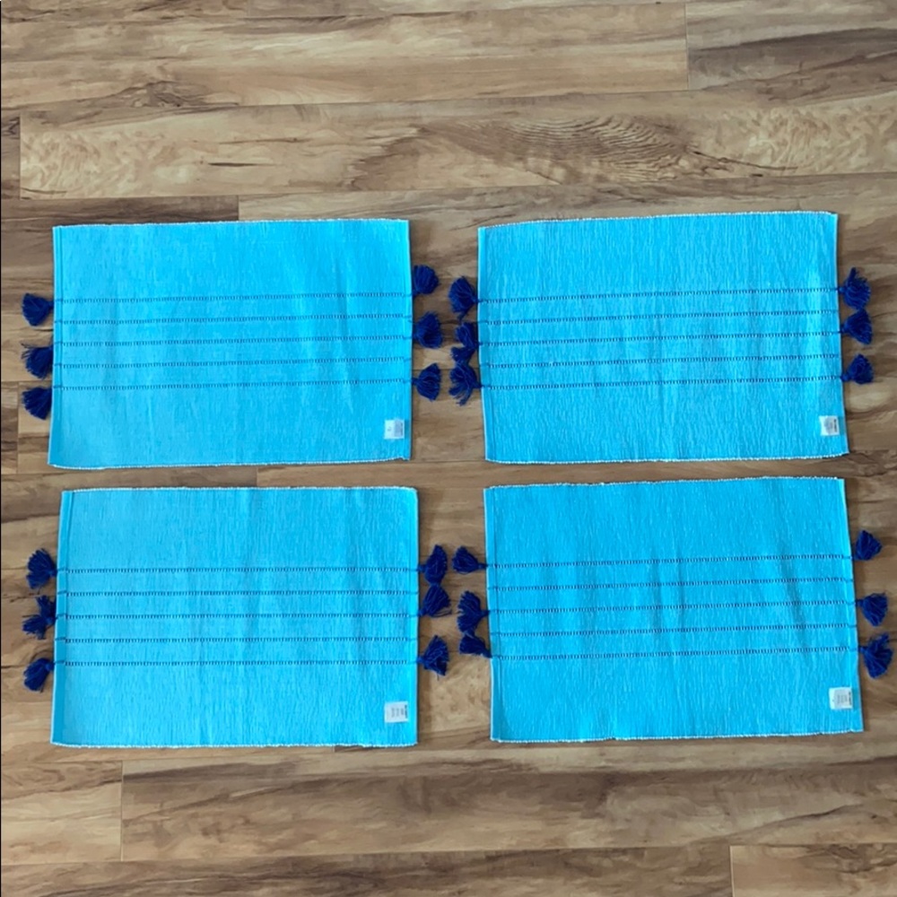 Pier 1 Teal and Blue Tassel Placemats - Picture 6 of 13